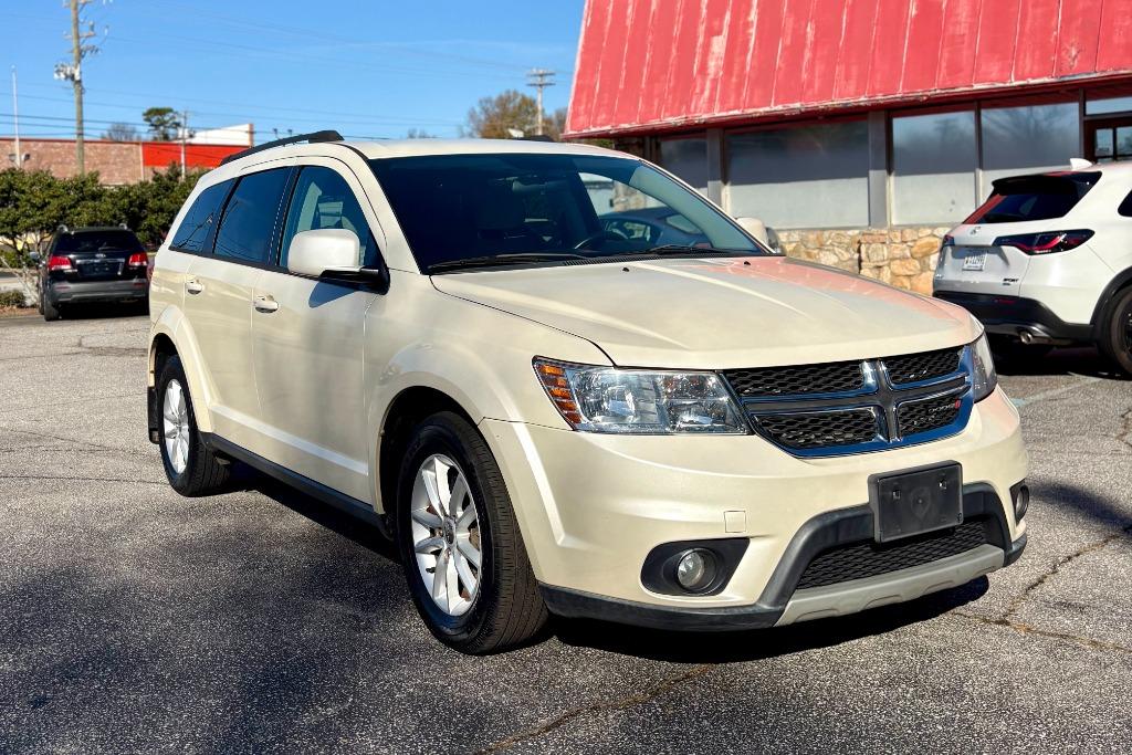 2013 Dodge Journey SXT's photo